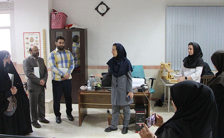بازدید سرگروه های مطالعاتی آموزش و پرورش شهر تهران از رعد الغدیر (۴)